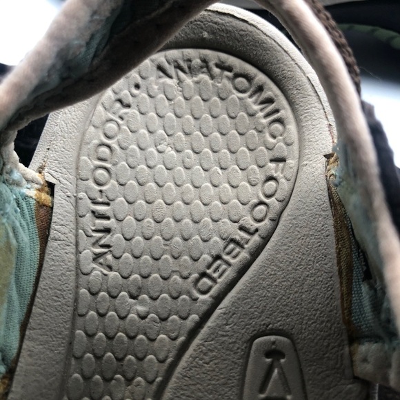 Keen Sandals Brown Waterproof Athletic Suede - Picture 6 of 9